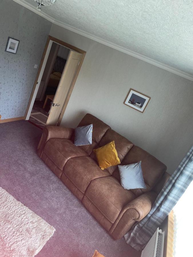 サーソーTwo Bed Bungalow With Garage And Hot Tubアパートメント エクステリア 写真